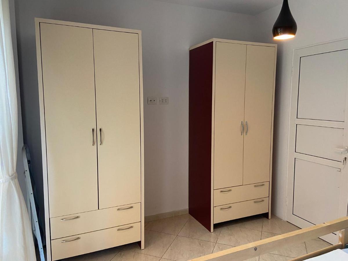 Lungomare Vlore Con Garage Privato 2 Lägenhet Exteriör bild