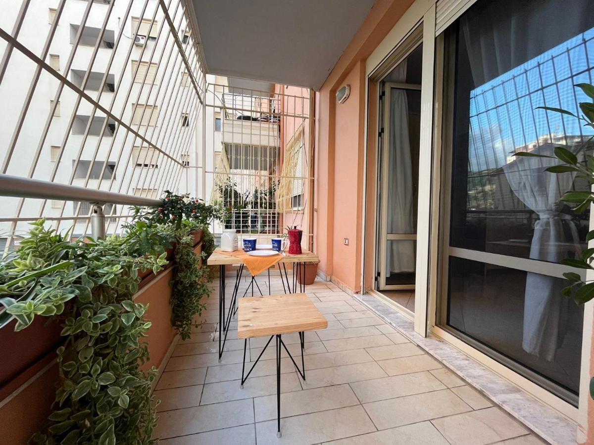 Lungomare Vlore Con Garage Privato 2 Lägenhet Exteriör bild